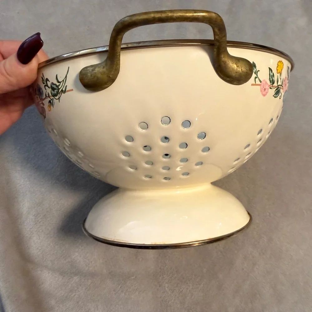 Vintage‎ Enamelware Pedestal Colander Floral French Country Cottagecore